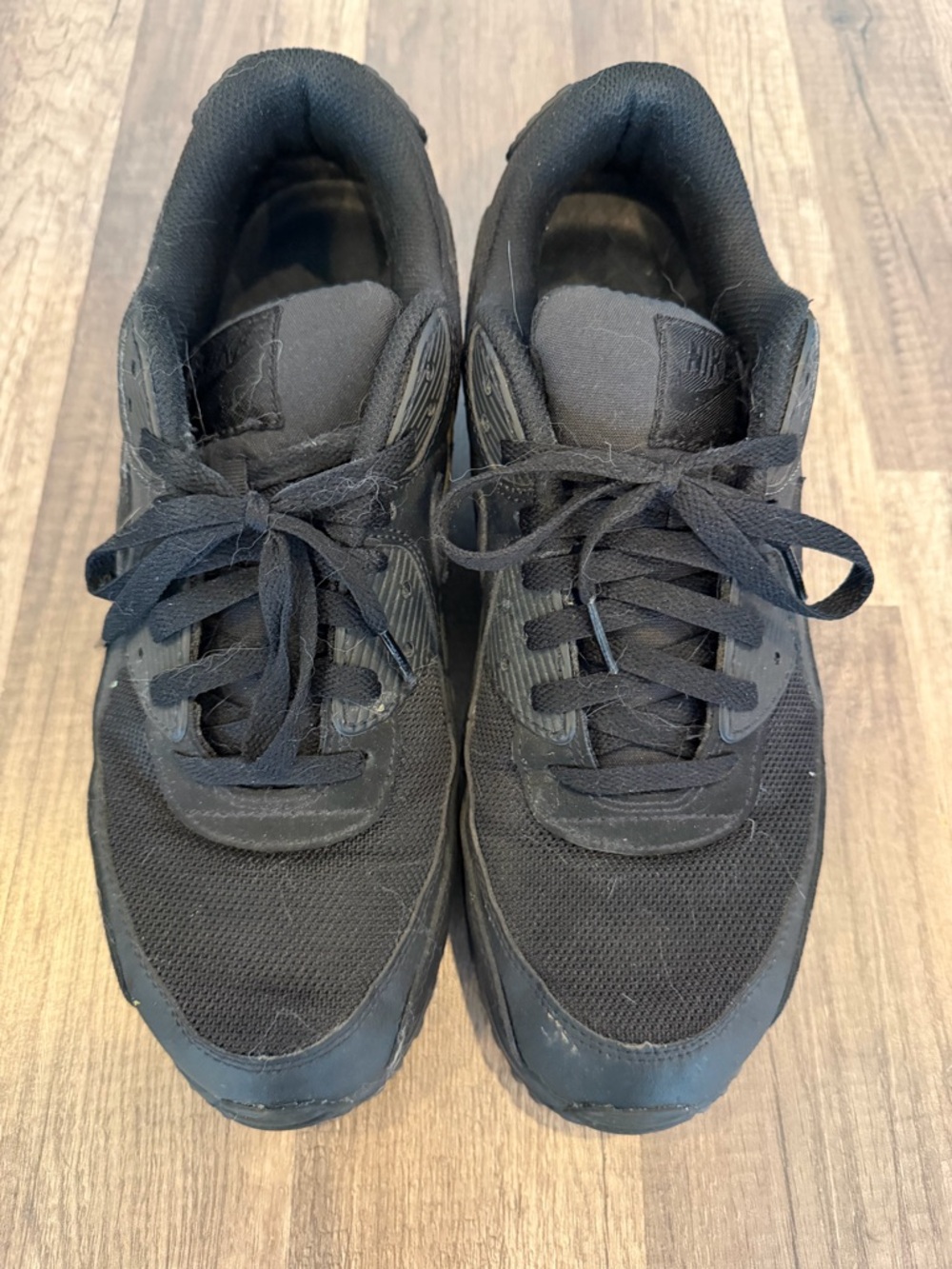 Men's Nike Air Black Athletic Sneakers - Classic Casual Trainer Mens 11 - Picture 2 of 8